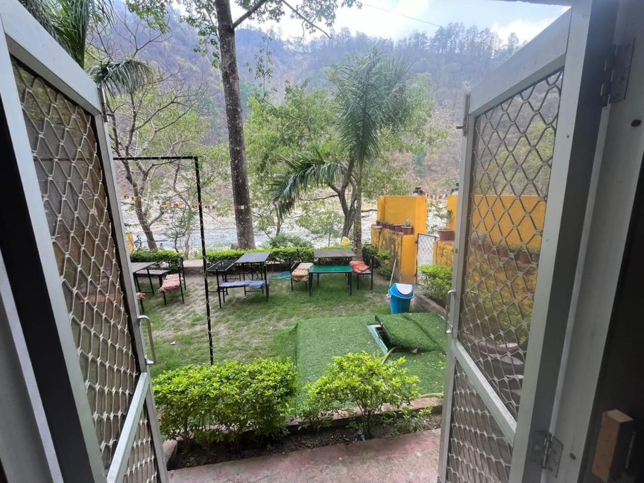 Utsav Riverbank Homestay Haldwāni Esterno foto